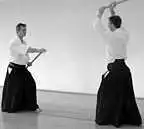 URA � chudan kamae.