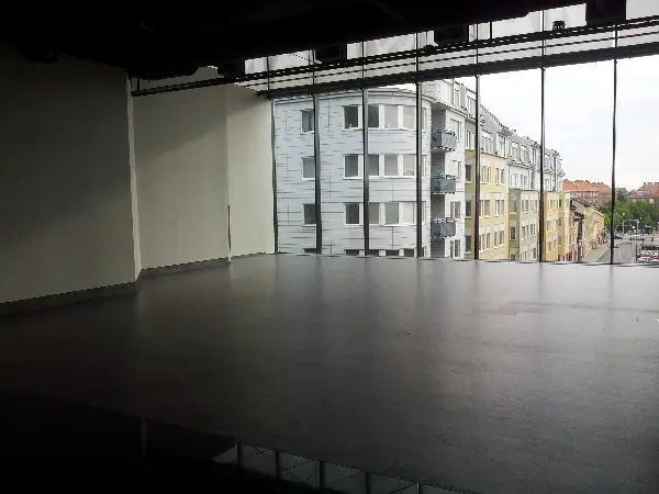 Entr�, Malm�. The decay of a shopping mall. Photo by Stefan Stenudd.