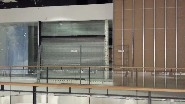 Entr�, Malm�. The decay of a shopping mall. Photo by Stefan Stenudd.