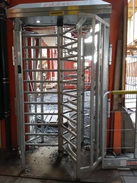 Entr�, Malm�. The decay of a shopping mall. Photo by Stefan Stenudd.