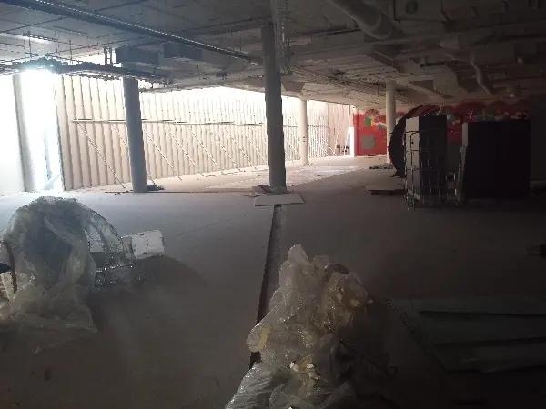 Entr�, Malm�. The decay of a shopping mall. Photo by Stefan Stenudd.