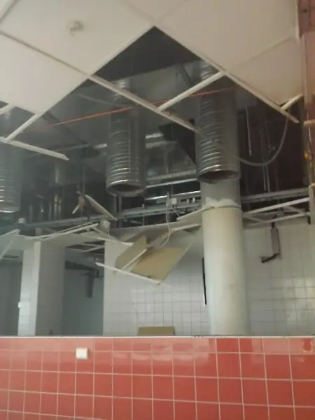 Entr�, Malm�. The decay of a shopping mall. Photo by Stefan Stenudd.