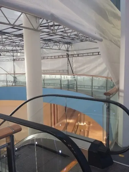 Entr�, Malm�. The decay of a shopping mall. Photo by Stefan Stenudd.