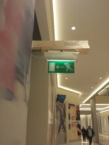 Entr�, Malm�. The decay of a shopping mall. Photo by Stefan Stenudd.