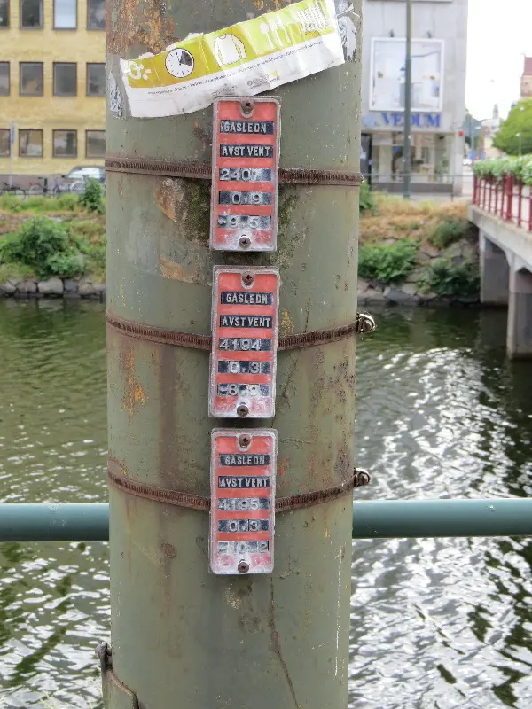 Malm� Closeup at Midsummer. Photo by Stefan Stenudd.