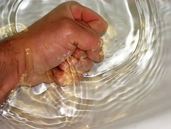 Touching Water � Stefan Stenudd.