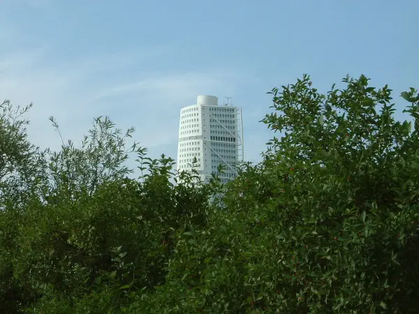 Turning Torso in Malm�, Sweden. Photo by Stefan Stenudd.