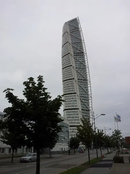 Turning Torso in Malm�, Sweden. Photo by Stefan Stenudd.